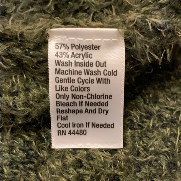 Wonderly Curvy Eyelash Sweater - Picture 10 of 11